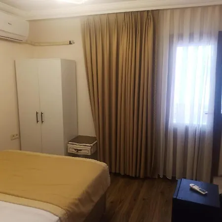 Palace Bed & Breakfast *